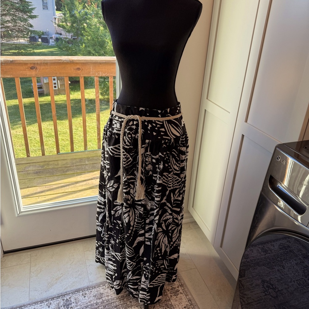 Panama Jack Linen Rayon Tiered Skirt Sz L Black White Leaf Floral Cottagecore